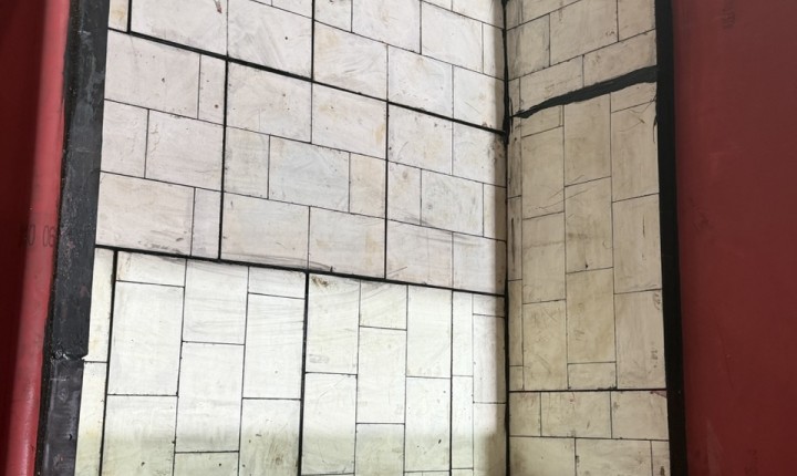 Ceramic linings